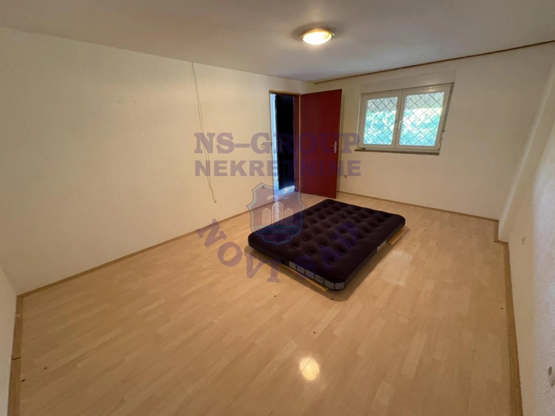 Kuća na prodaju Beška 100m2, 575605