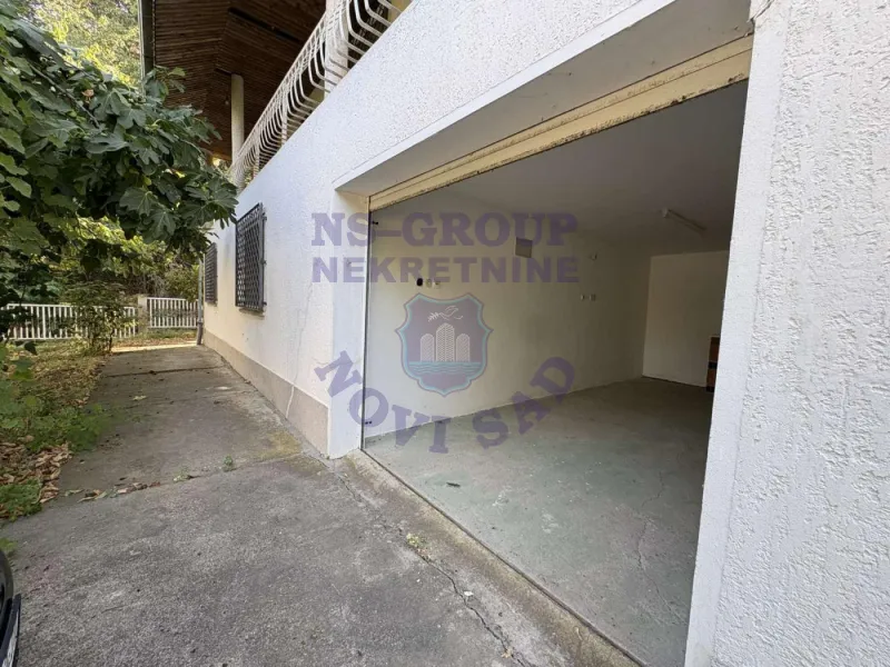 Kuća na prodaju Beška 100m2, 575605