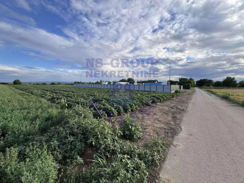 plac na prodaju Čenej, 5755m2 576575