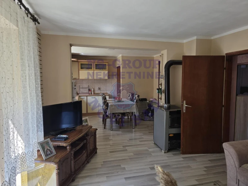 Kuća na prodaju Čenej 184m2, 576273