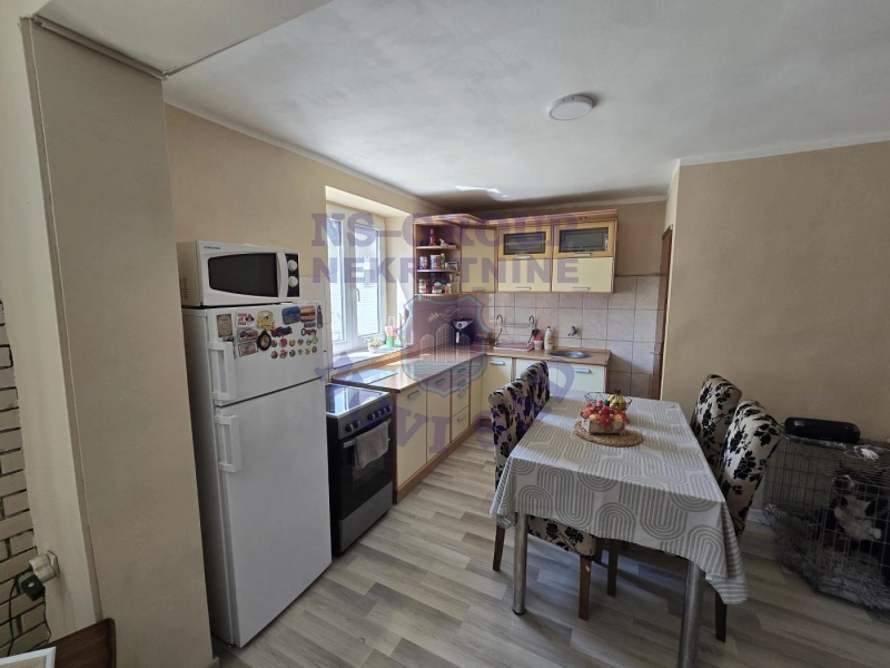 Kuća na prodaju Čenej 184m2, 576273