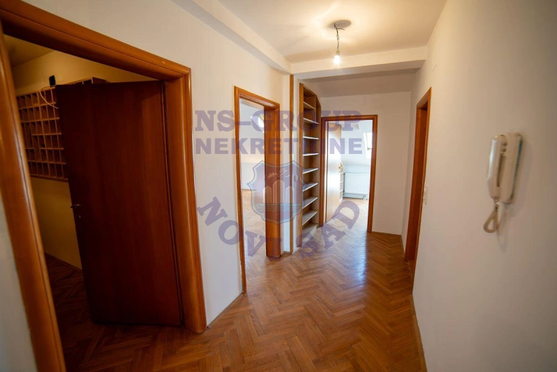 Stan na prodaju Novi Sad 154m2, 576363