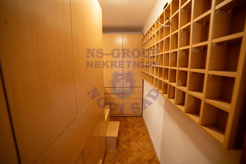 Stan na prodaju Novi Sad 154m2, 576363