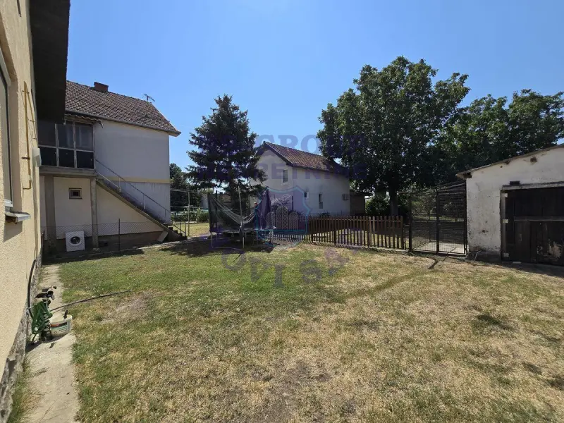 Kuća na prodaju Čenej 184m2, 576273