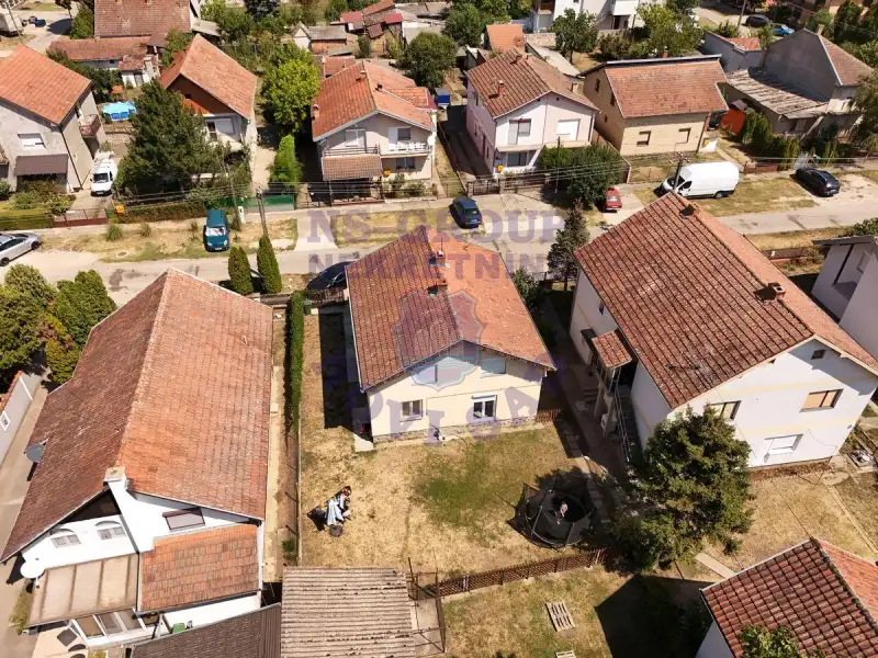 Kuća na prodaju Čenej 184m2, 576273