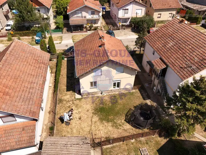 Kuća na prodaju Čenej 184m2, 576273