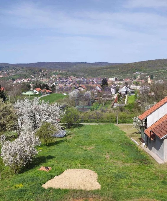 plac na prodaju Vrdnik, 813m2 576659
