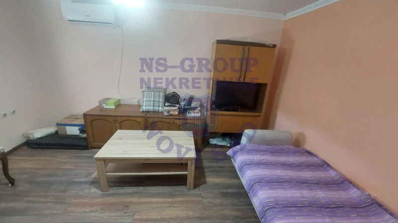 Kuća na prodaju Novi Sad 70m2, 576668