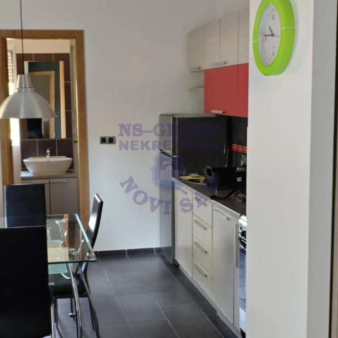 Stan na prodaju Novi Sad 39m2, 17263
