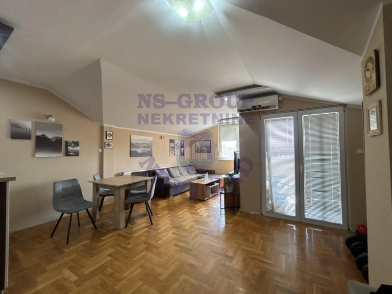 stan na prodaju Novi Sad, 80m2 576729