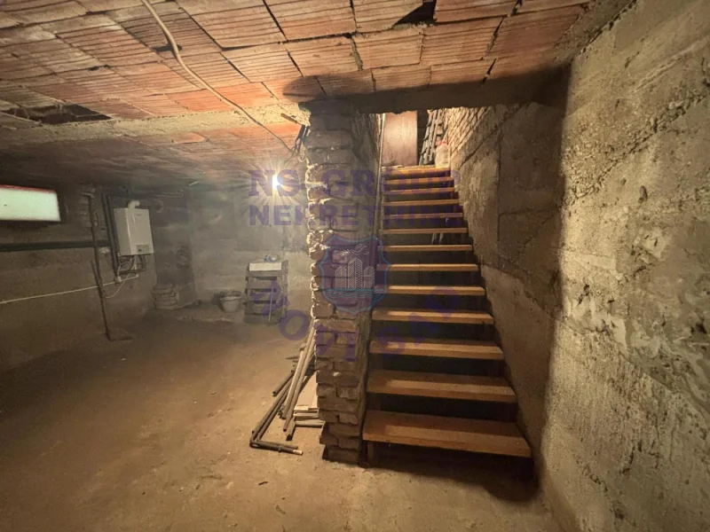 Kuća na prodaju Kać 158m2, 575339