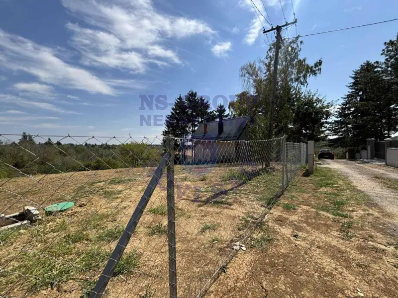 plac na prodaju Maradik 1600m2 576514