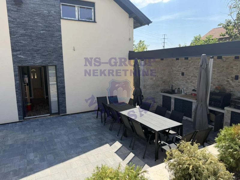 kuca na prodaju Petrovaradin 162m2 576728