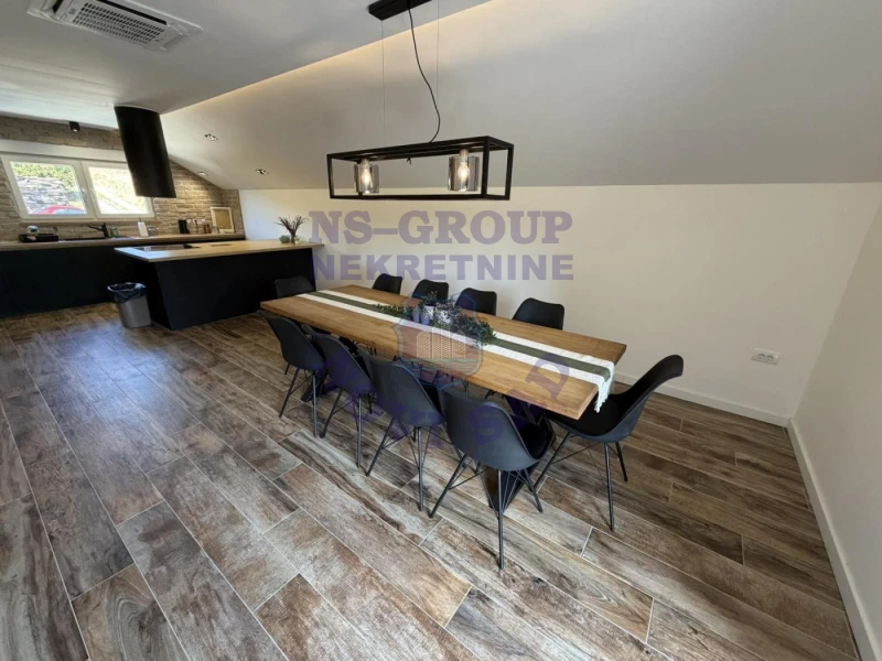 kuca na prodaju Petrovaradin 162m2 576728