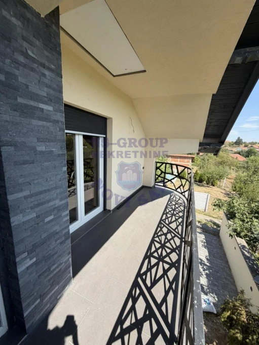 kuca na prodaju Petrovaradin 162m2 576728