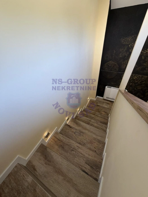 kuca na prodaju Petrovaradin 162m2 576728