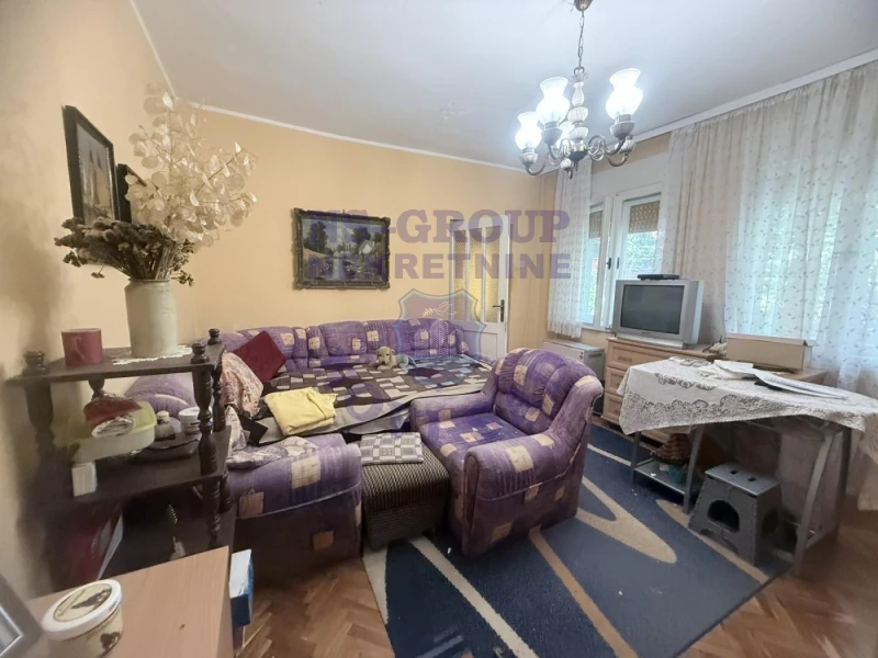 stan na prodaju Petrovaradin 140m2 576849