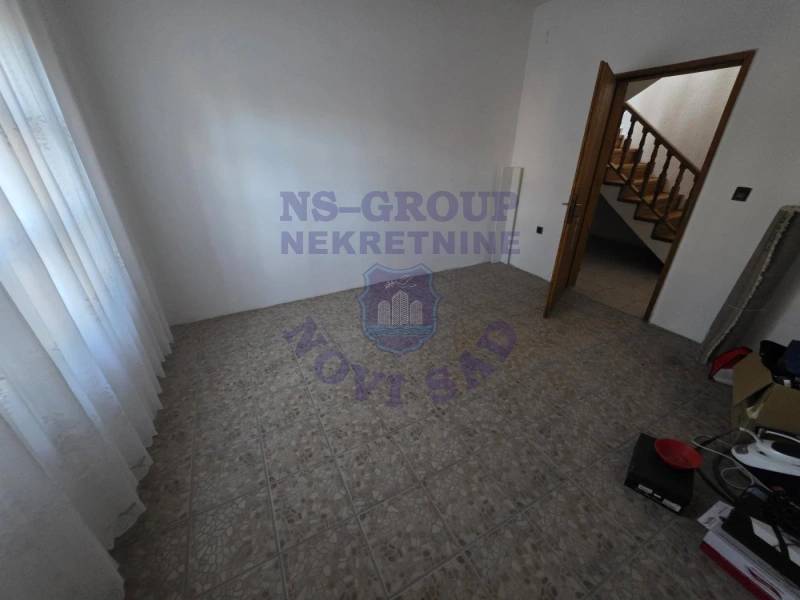 Kuća na prodaju Kać 326m2, 576918