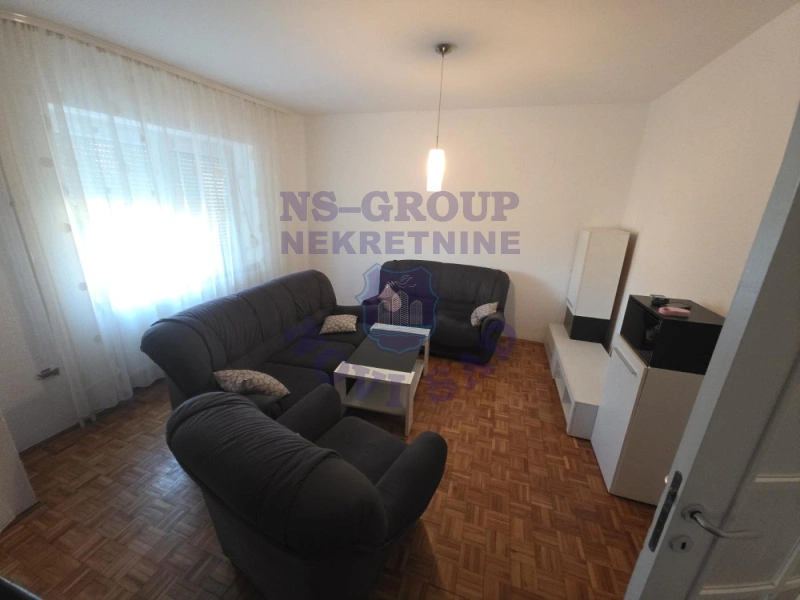 Kuća na prodaju Kać 326m2, 576918