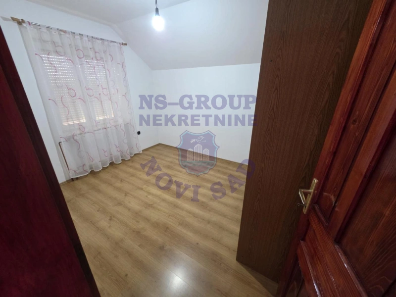Kuća na prodaju Kać 326m2, 576918
