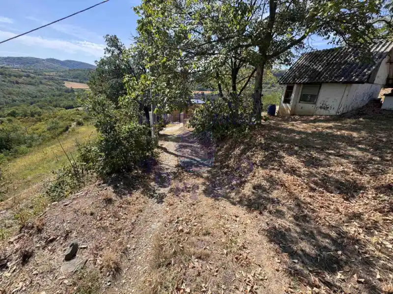Plac na prodaju Ledinci 2583m2, 576777