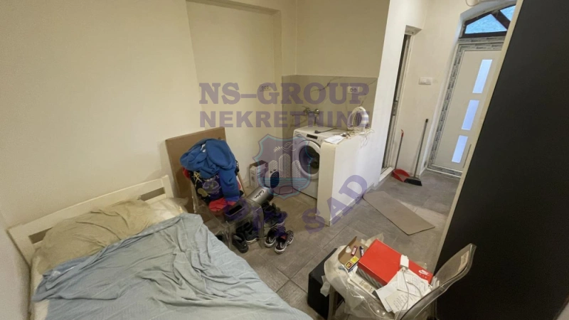 Stan na prodaju Petrovaradin 12m2, 576915