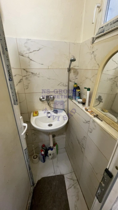 Stan na prodaju Petrovaradin 12m2, 576915