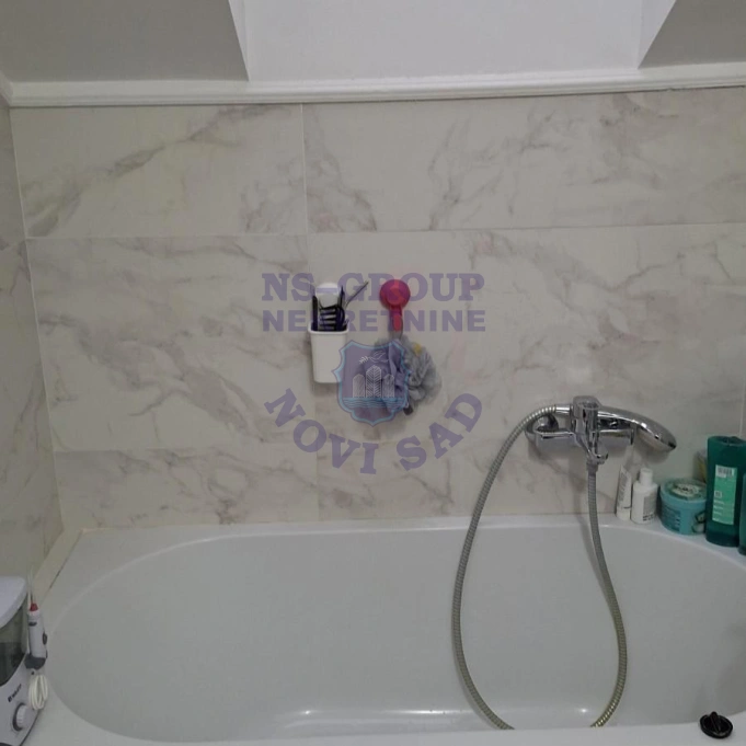 Stan na prodaju Novi Sad 65m2, 17312