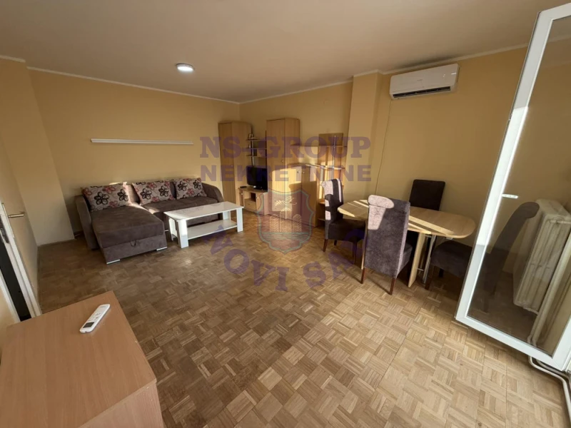 stan na prodaju Novi Sad, 55m2 571504