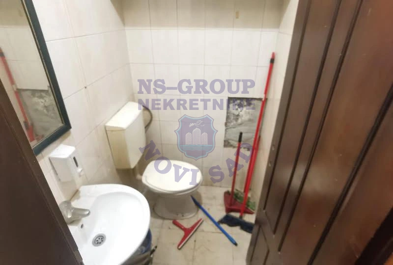 Lokal na prodaju Novi Sad 71m2, 576980