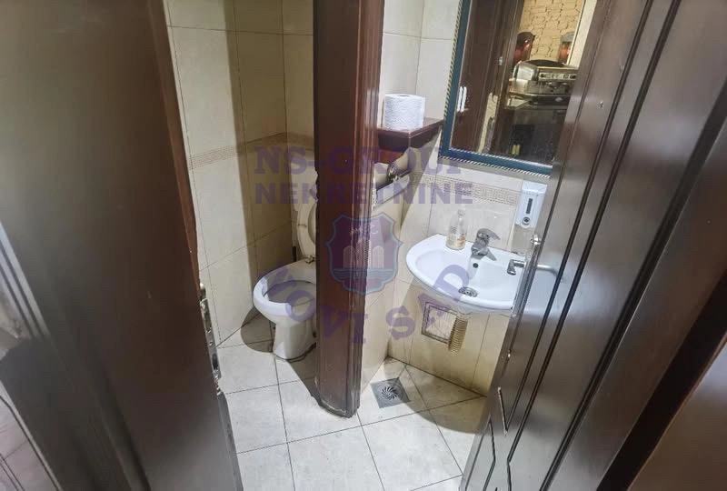 Lokal na prodaju Novi Sad 71m2, 576980