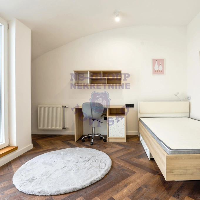 Stan na prodaju Petrovaradin 100m2, 17287