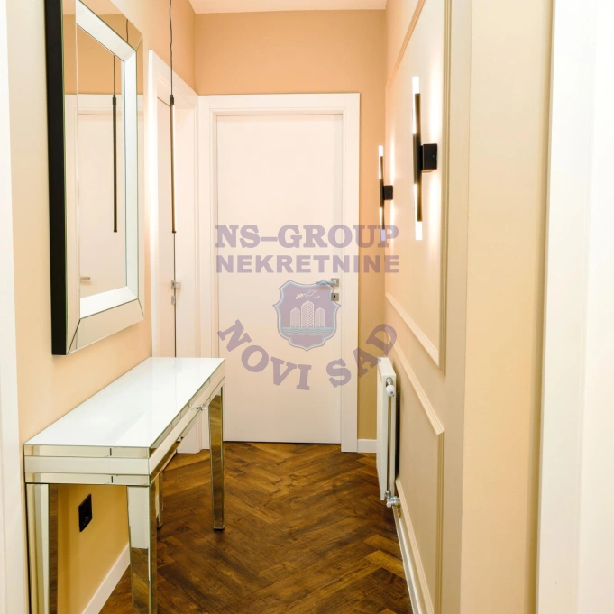 Stan na prodaju Petrovaradin 100m2, 17287