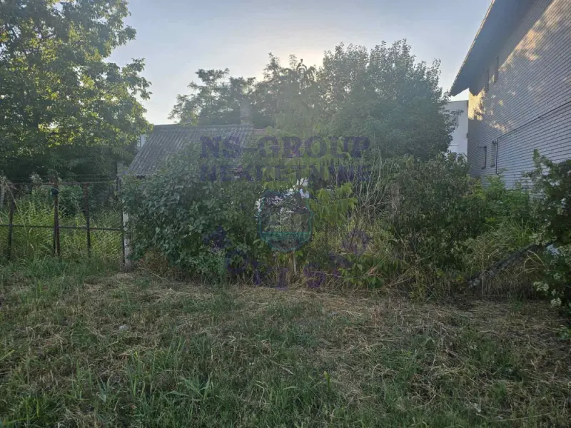 plac na prodaju Novi Sad 500m2 555924