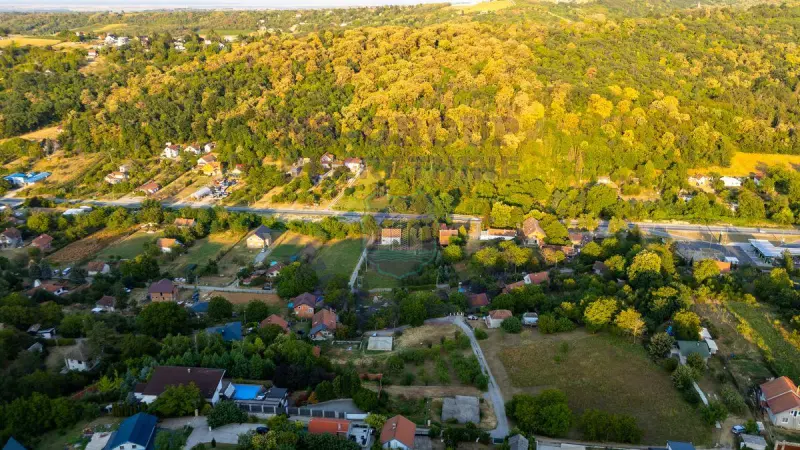 Plac na prodaju Sremska Kamenica 1670m2, 575710