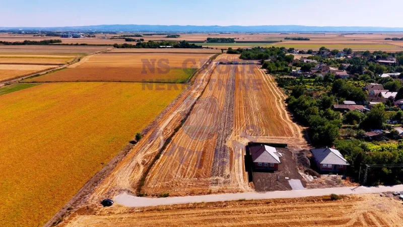 Plac na prodaju Čenej 989m2, 576705