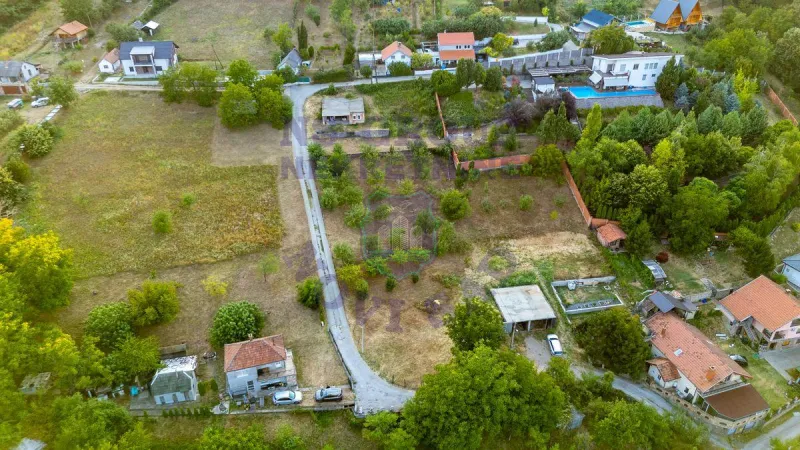 Plac na prodaju Sremska Kamenica 1670m2, 575710