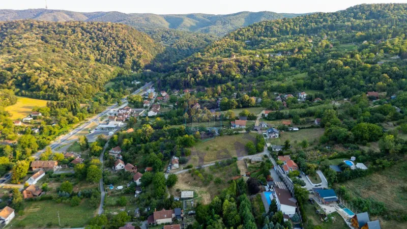 Plac na prodaju Sremska Kamenica 1670m2, 575710