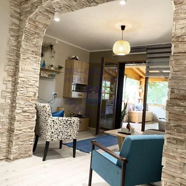 kuca na prodaju Laćarak, 135m2 576988