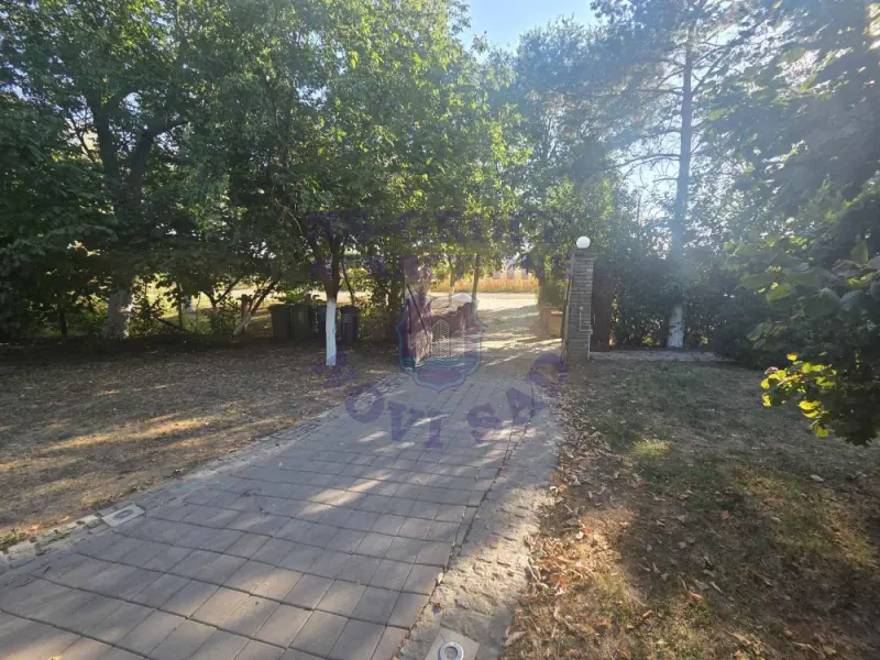Kuća na prodaju Laćarak 135m2, 576988