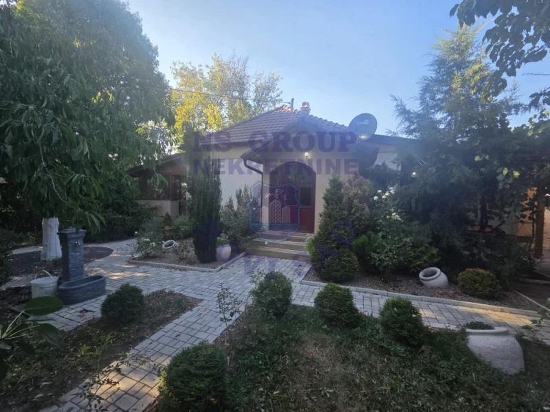 Kuća na prodaju Laćarak 135m2, 576988