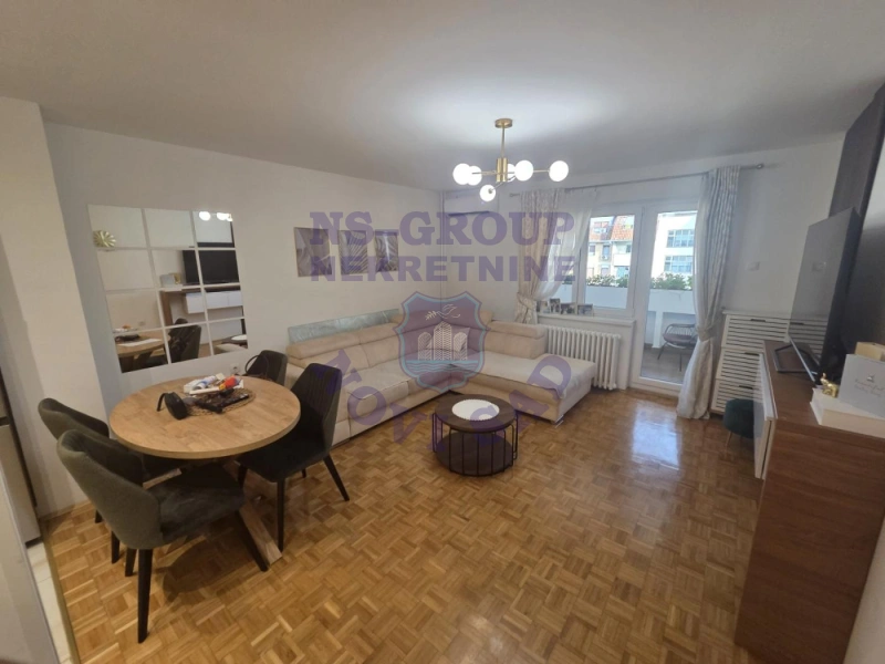 stan na prodaju Novi Sad, 54m2 577047