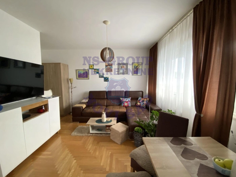 stan na prodaju Novi Sad, 44m2 577014