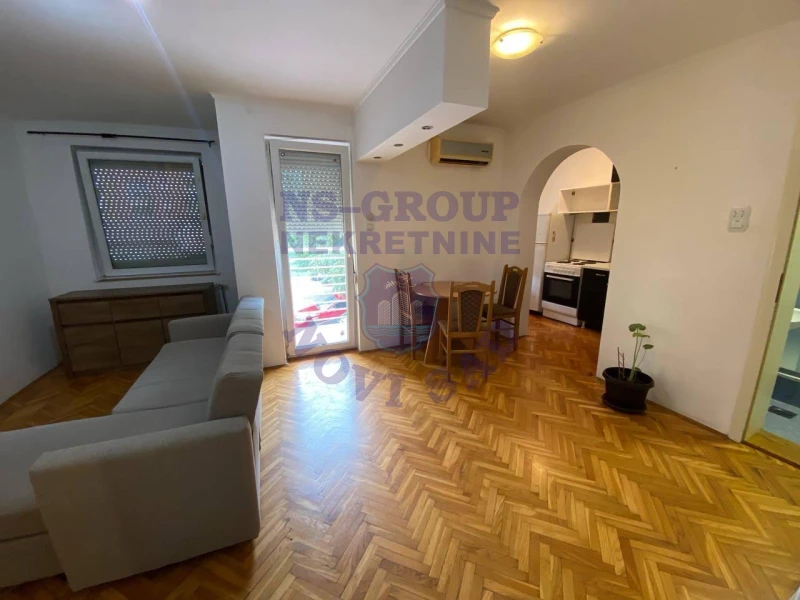 stan na prodaju Novi Sad, 38m2 576991