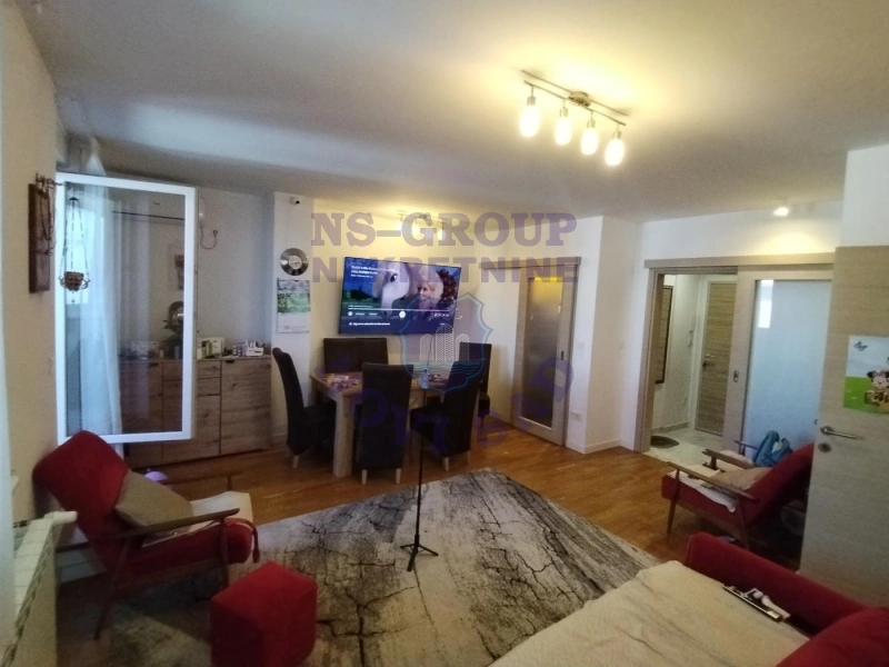 stan na prodaju Novi Sad, 67m2 577038