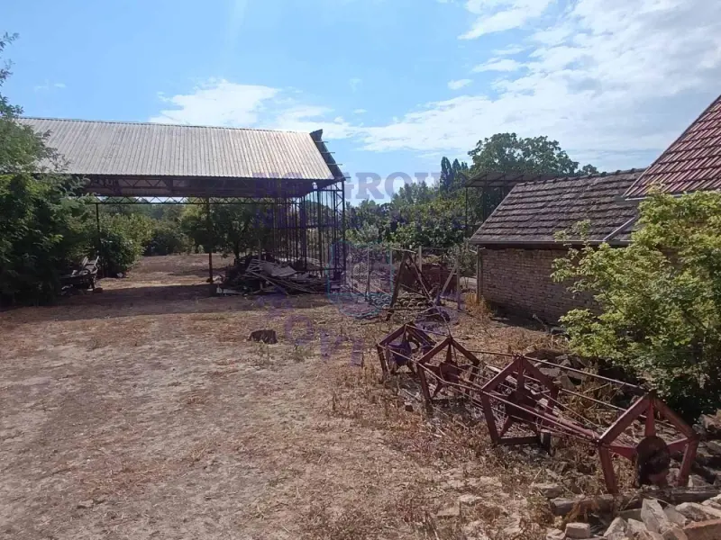 Kuća na prodaju Bački Petrovac 282m2, 577081