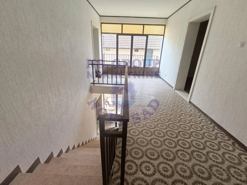 Kuća na prodaju Bački Petrovac 282m2, 577081