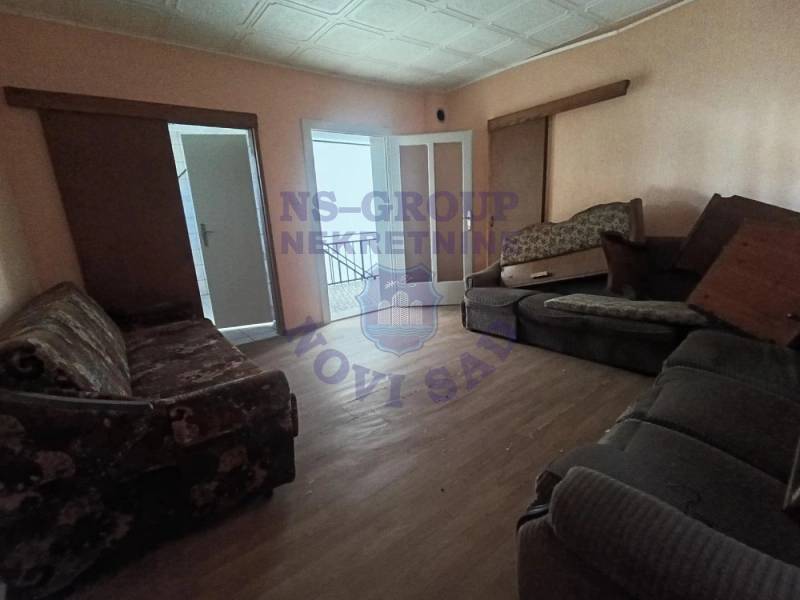Kuća na prodaju Bački Petrovac 282m2, 577081