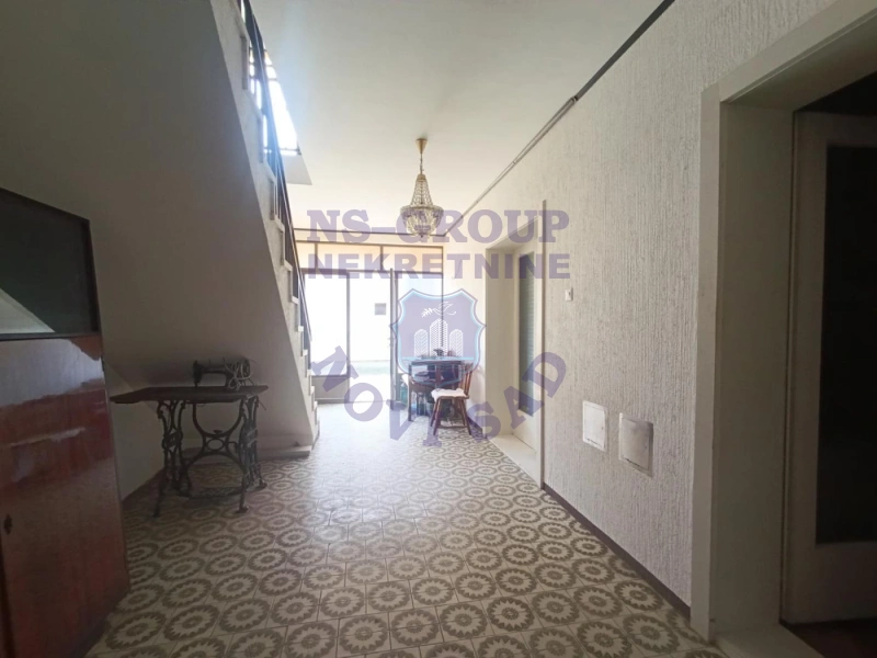 Kuća na prodaju Bački Petrovac 282m2, 577081