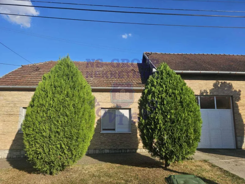 kuca na prodaju Kać 84m2 577093